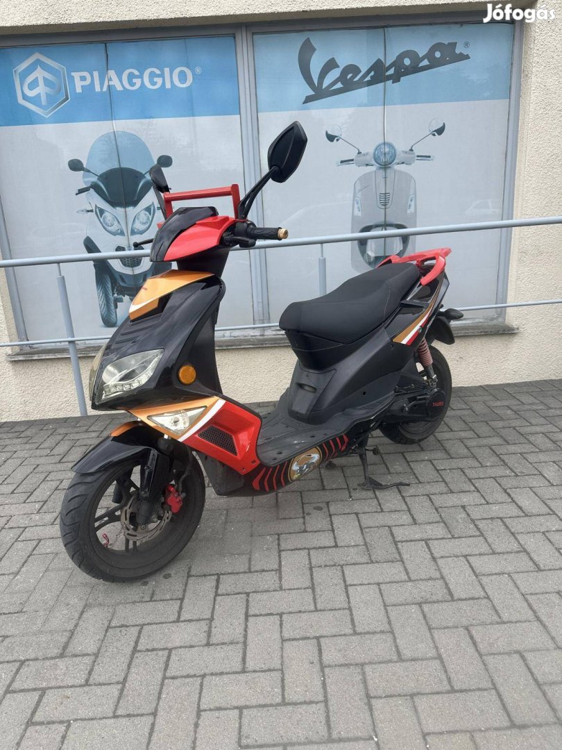 Tauris Firefly 50cc/Nagyon szép. megkímélt/Hite...