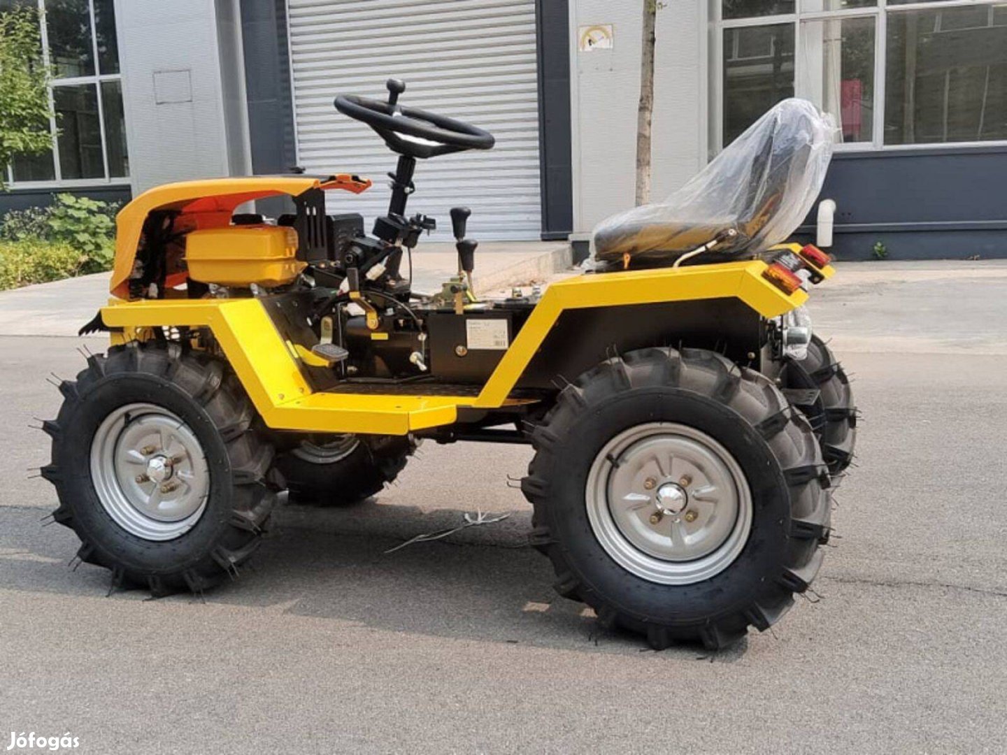 Tauros Zx 18 4x4, 18 LE-s kertészeti kistraktor szenzációs áron !!!