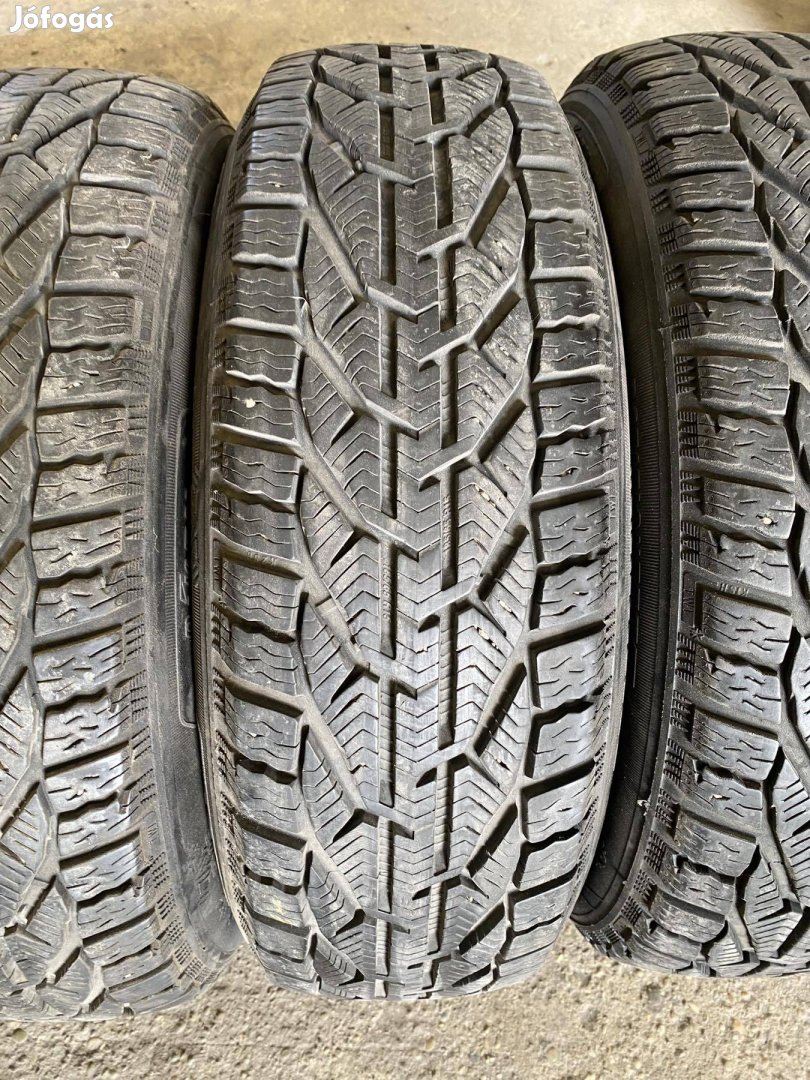 Taurus 185/65R15 téligumi garnitúra 