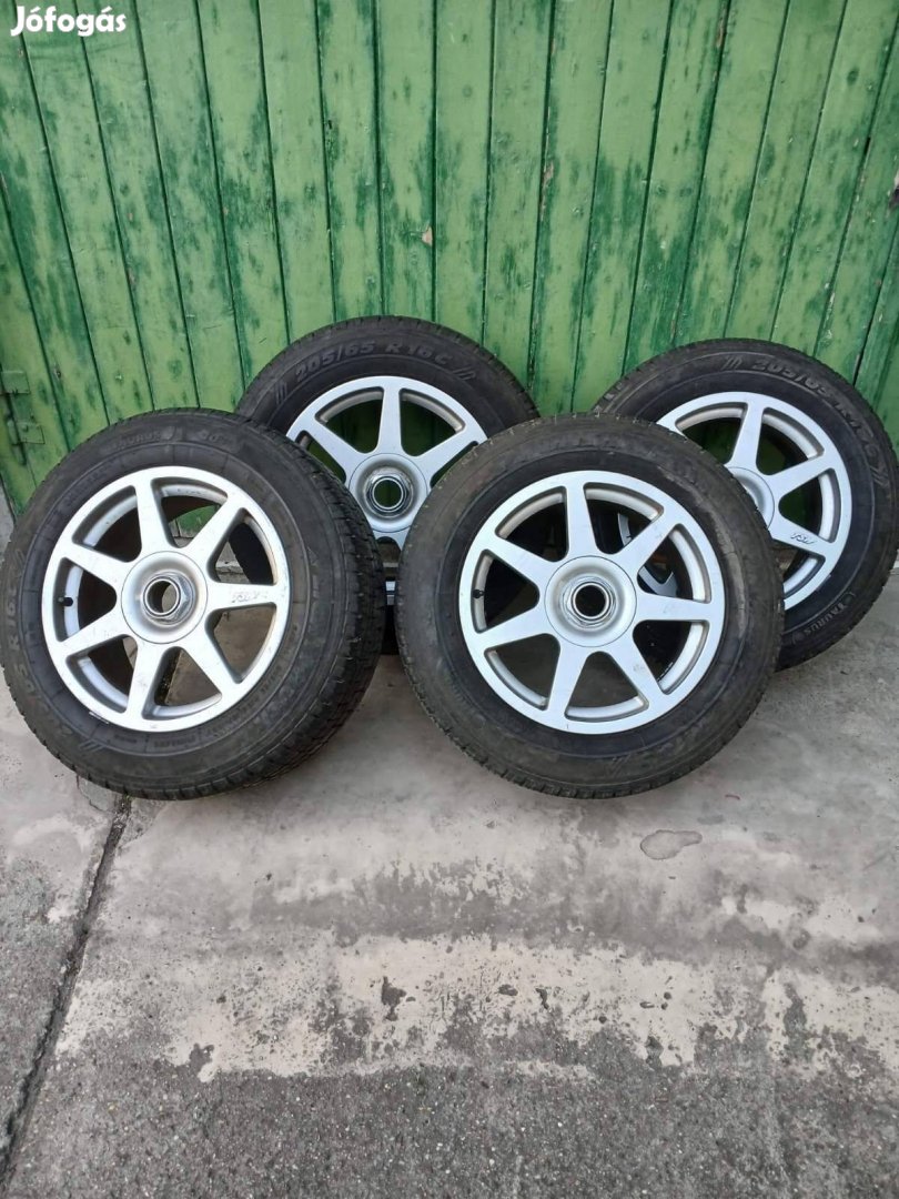 Taurus 205/65 R16 C 107/105 101 nyári gumik