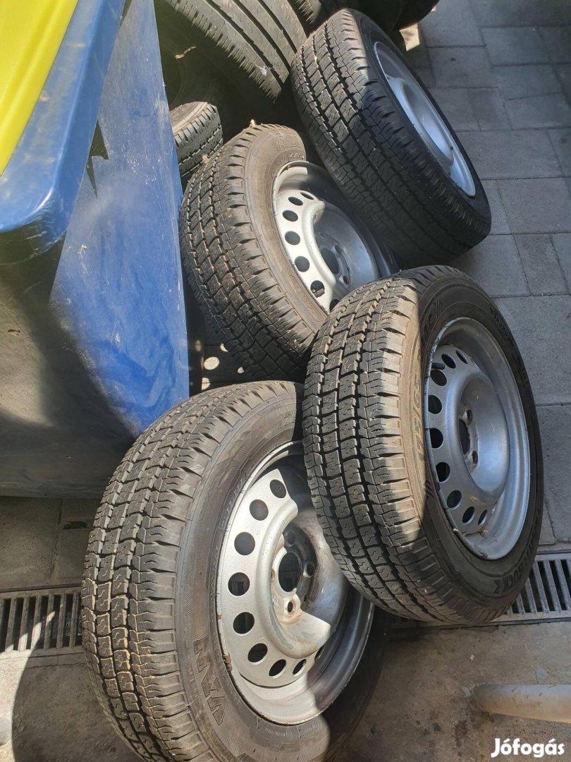 Taurus Lighttruck 175/65 R14C nyári felnivel