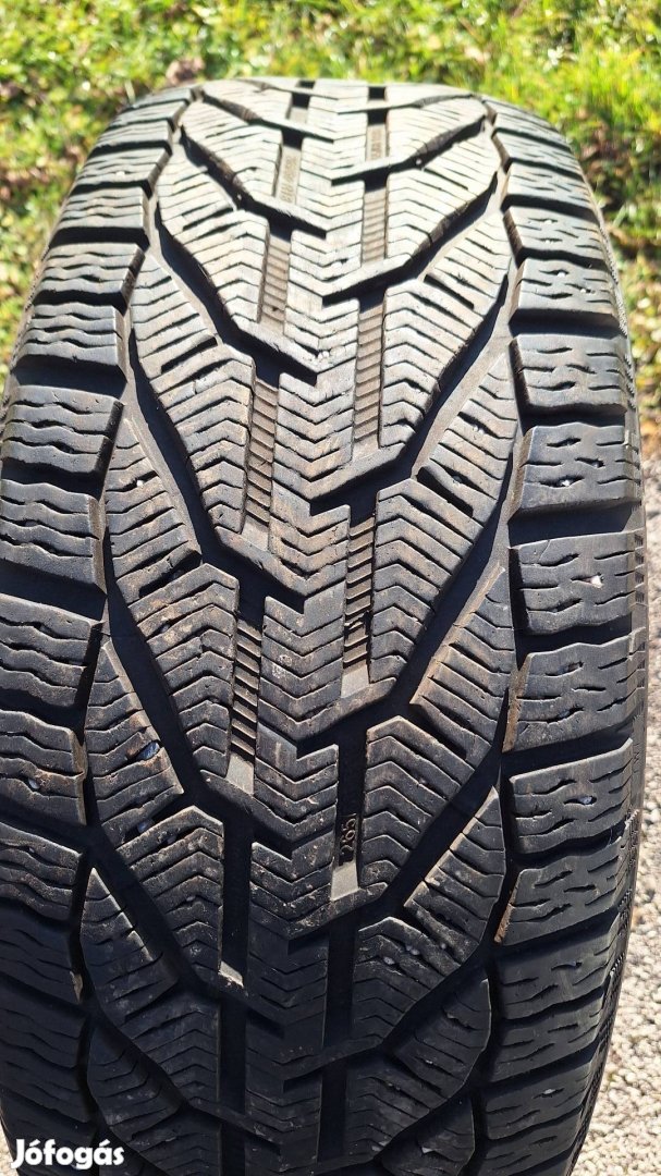 Taurus SUV Winter 265/60R18 114H Téli gumiabroncs