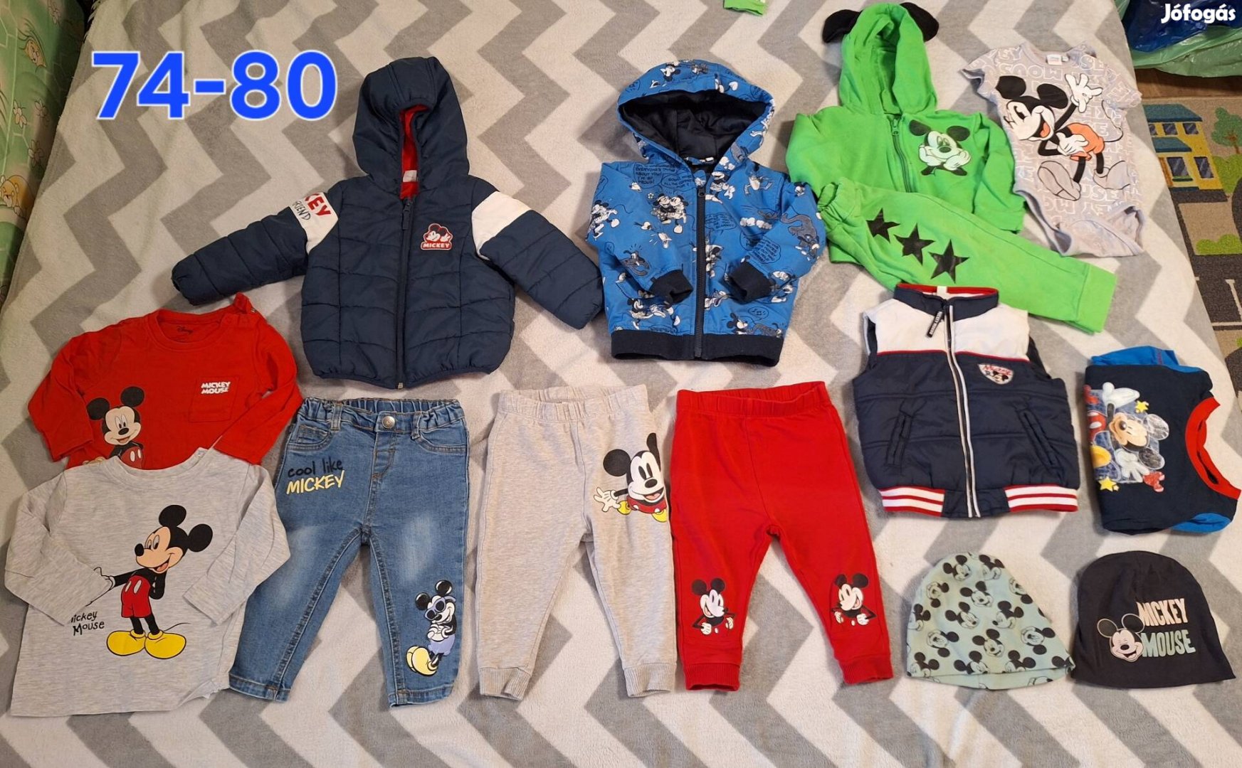 Tavaszi márkás Mickey egeres kisfiú ruhacsomag 74-80