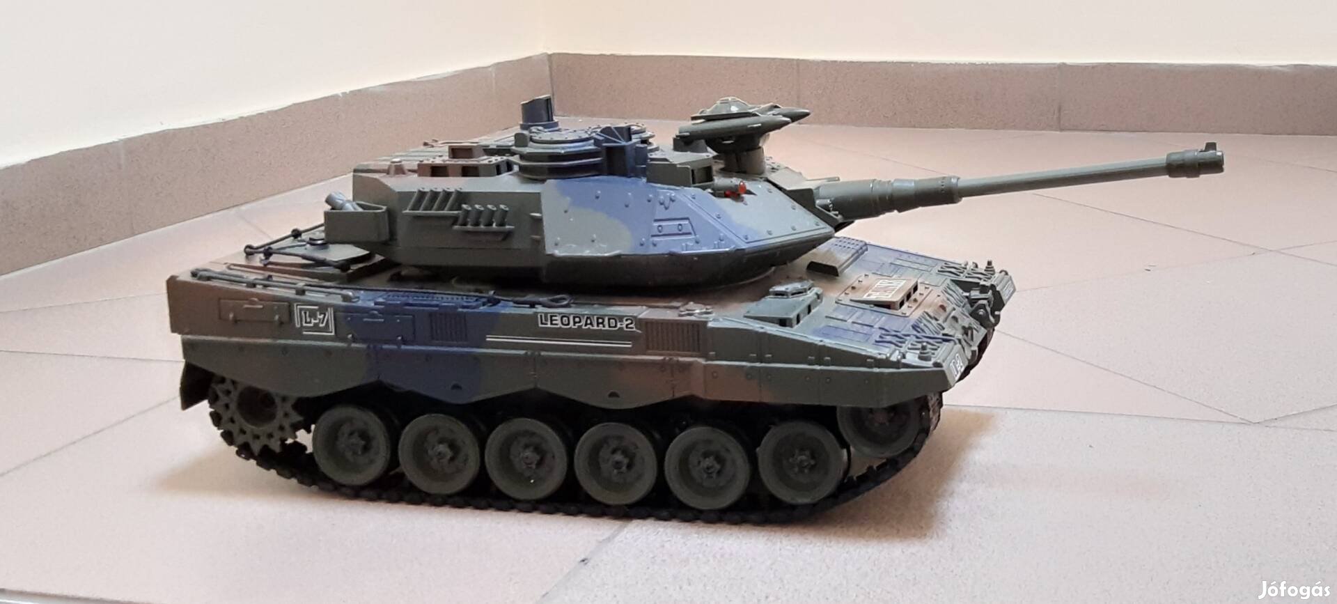 Távirányítós RC tank 1:18