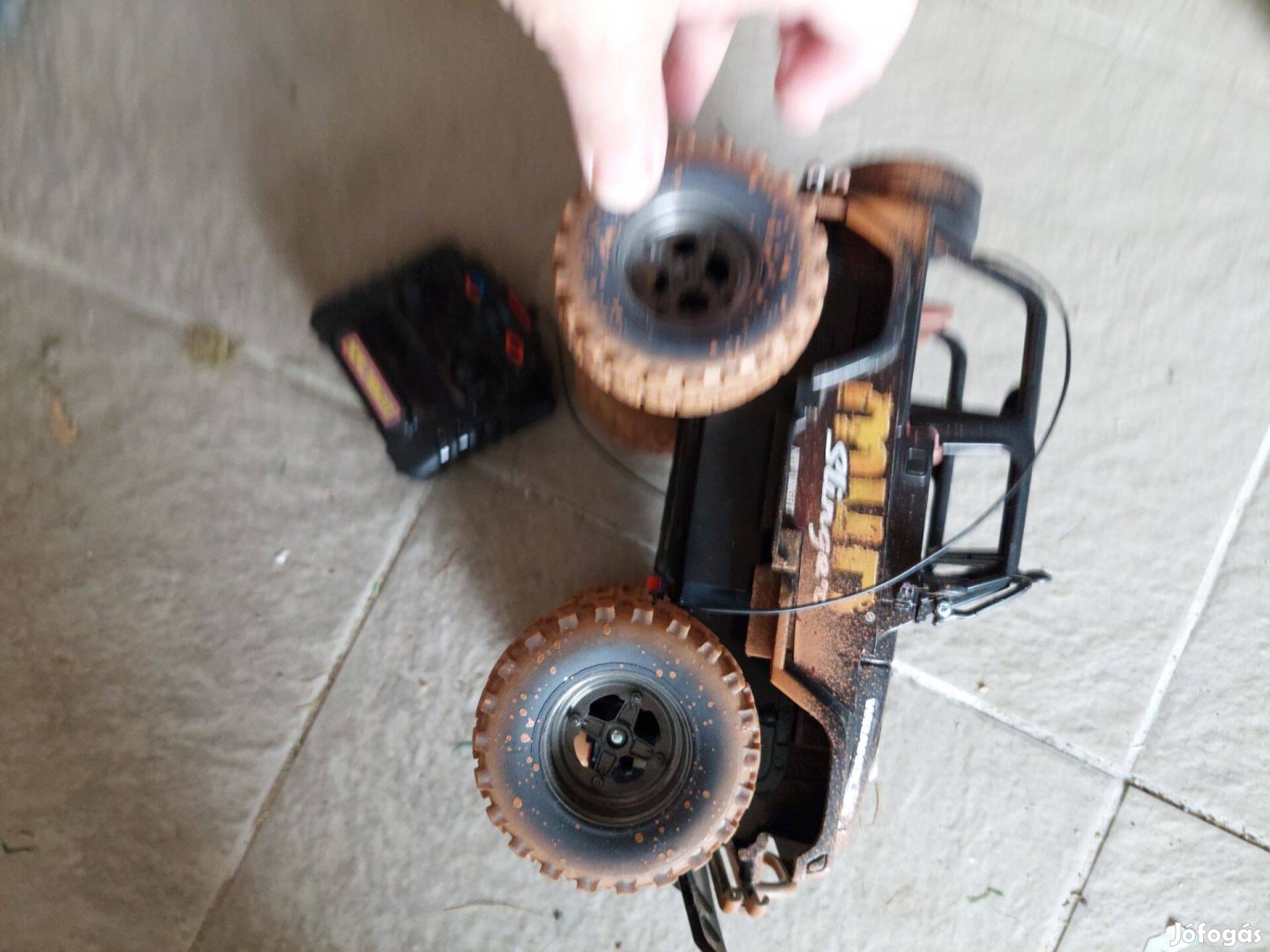 Távirányítös jeep 5 e ft