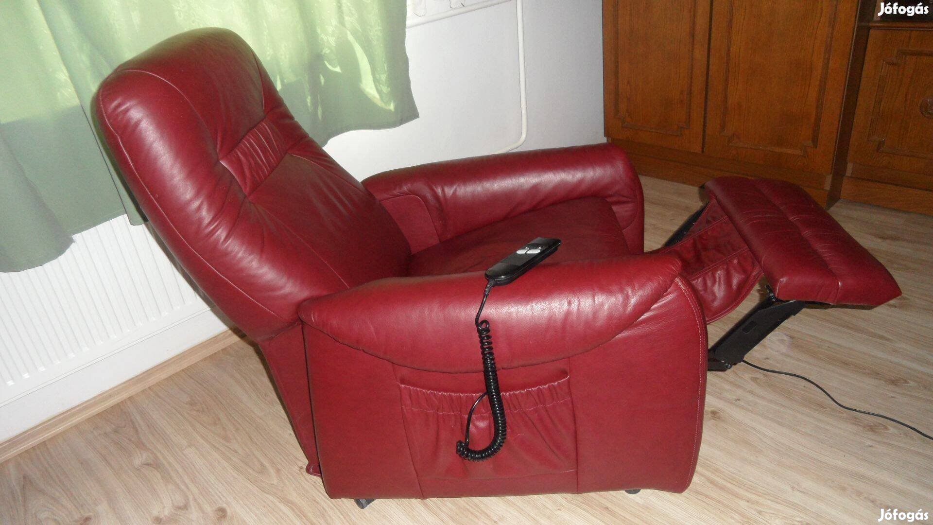 Távirányítós relax pihenőfotel eladó!