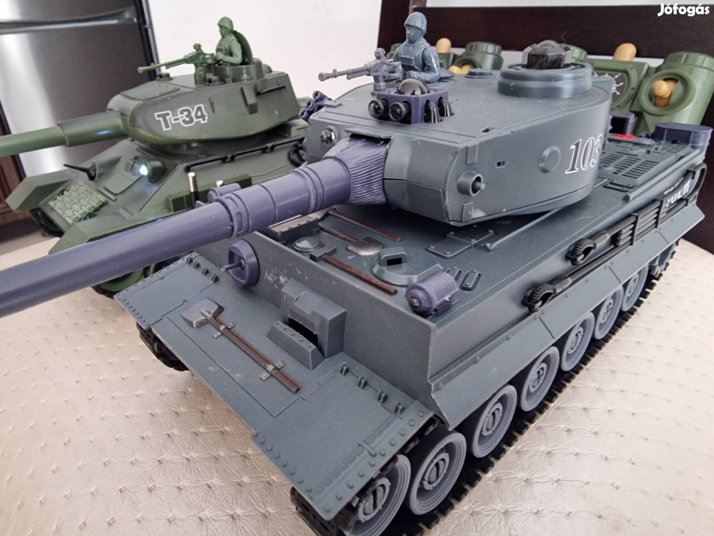 Távirányítós tank