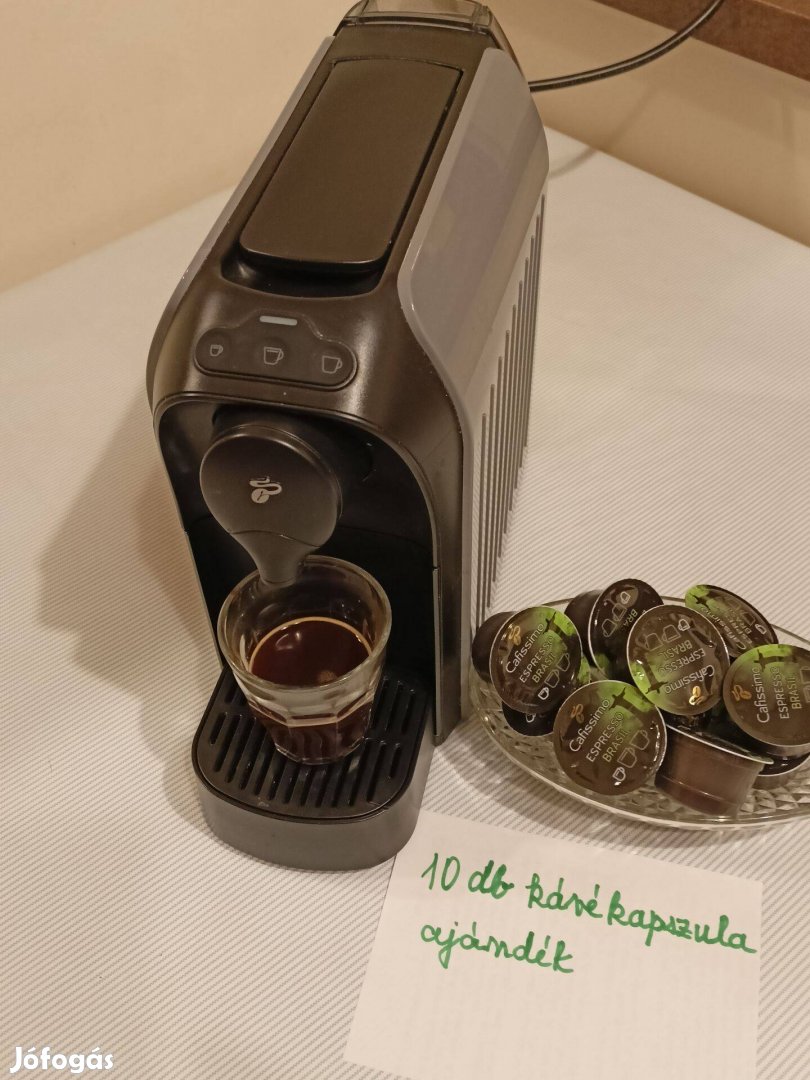 Tchibo Cafissimo easy újszerű kapszulás kávéfőző + 10 kapszula ajándék