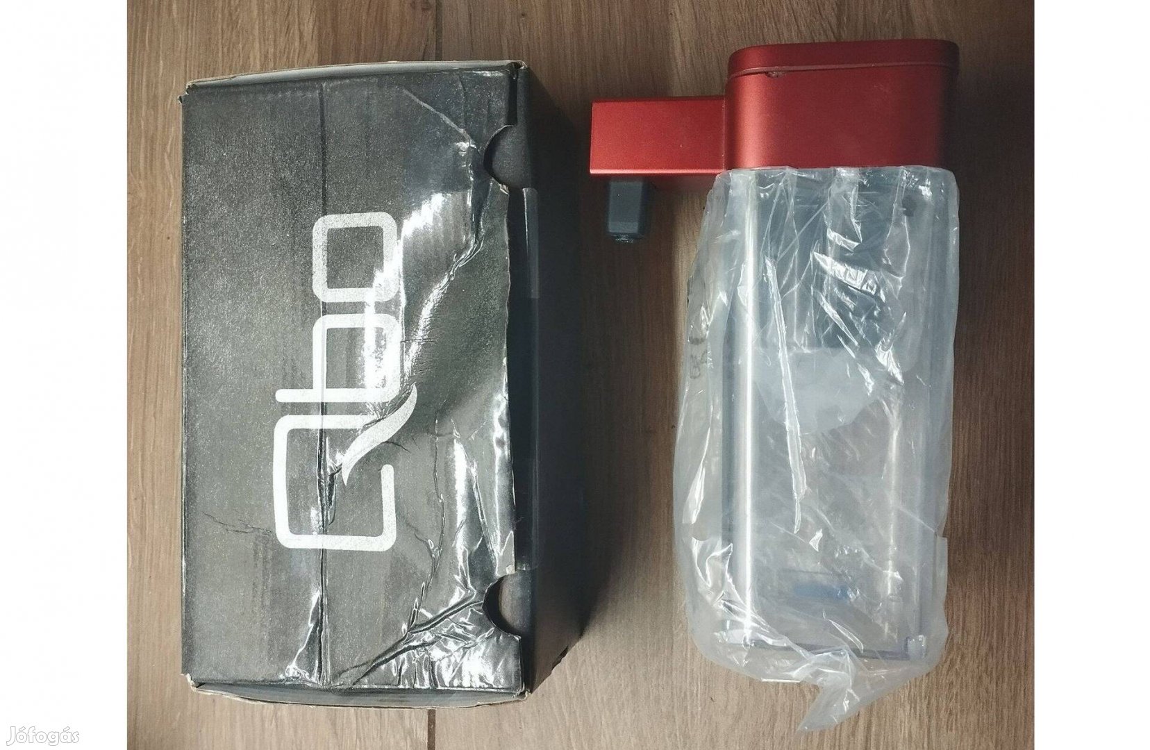 Tchibo Qbo 323429 kávéfőzőhöz tejtartály piros