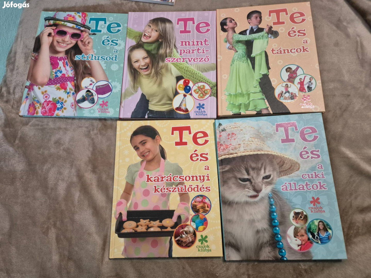 Te és a . könyvsorozat