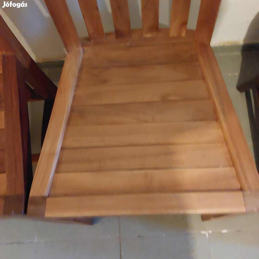 Teakfa szék kettő darab.