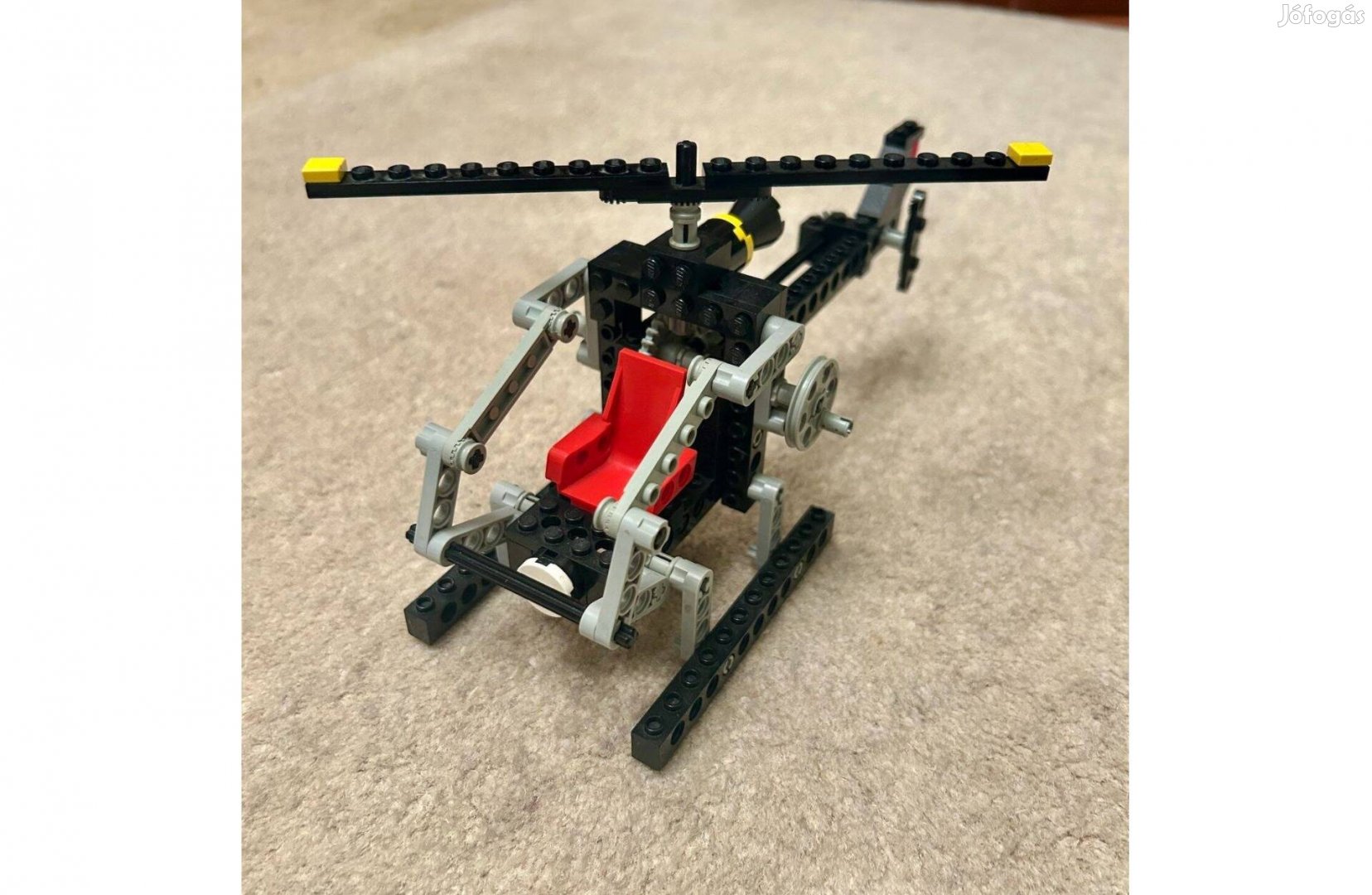 Technic helikopter (8825) szerelési útmutatóval