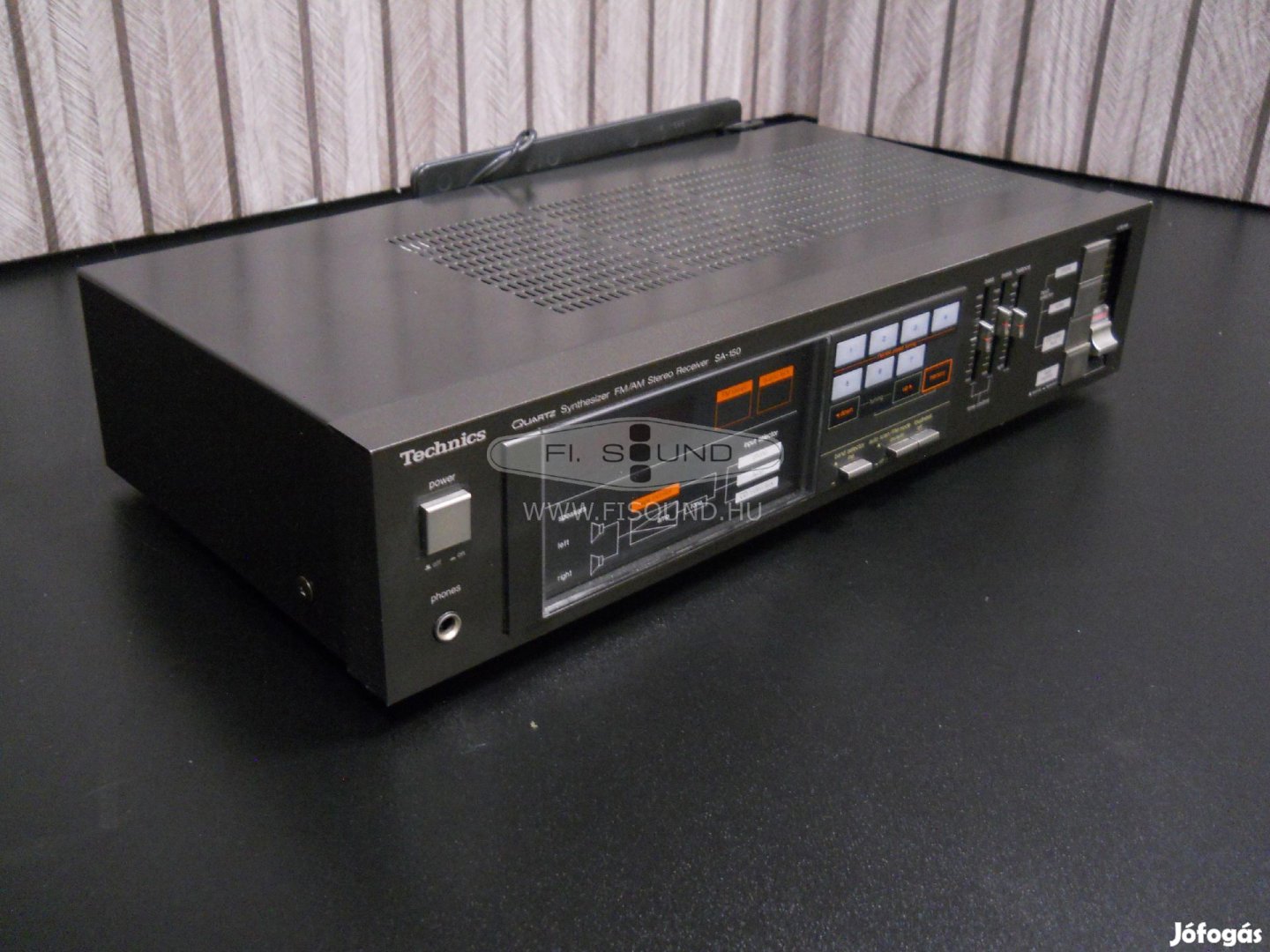 Technics SA-150, 2x55W,8-16 ohm,4 hangfalas sztereo erősítő