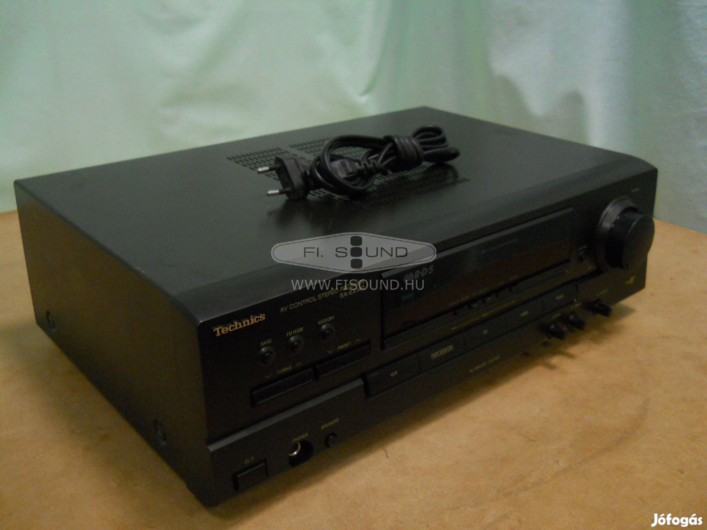 Technics SA-EX140 ,2x150W,4-16 ohm,4 hangfalas rádiós sztereo erősítő
