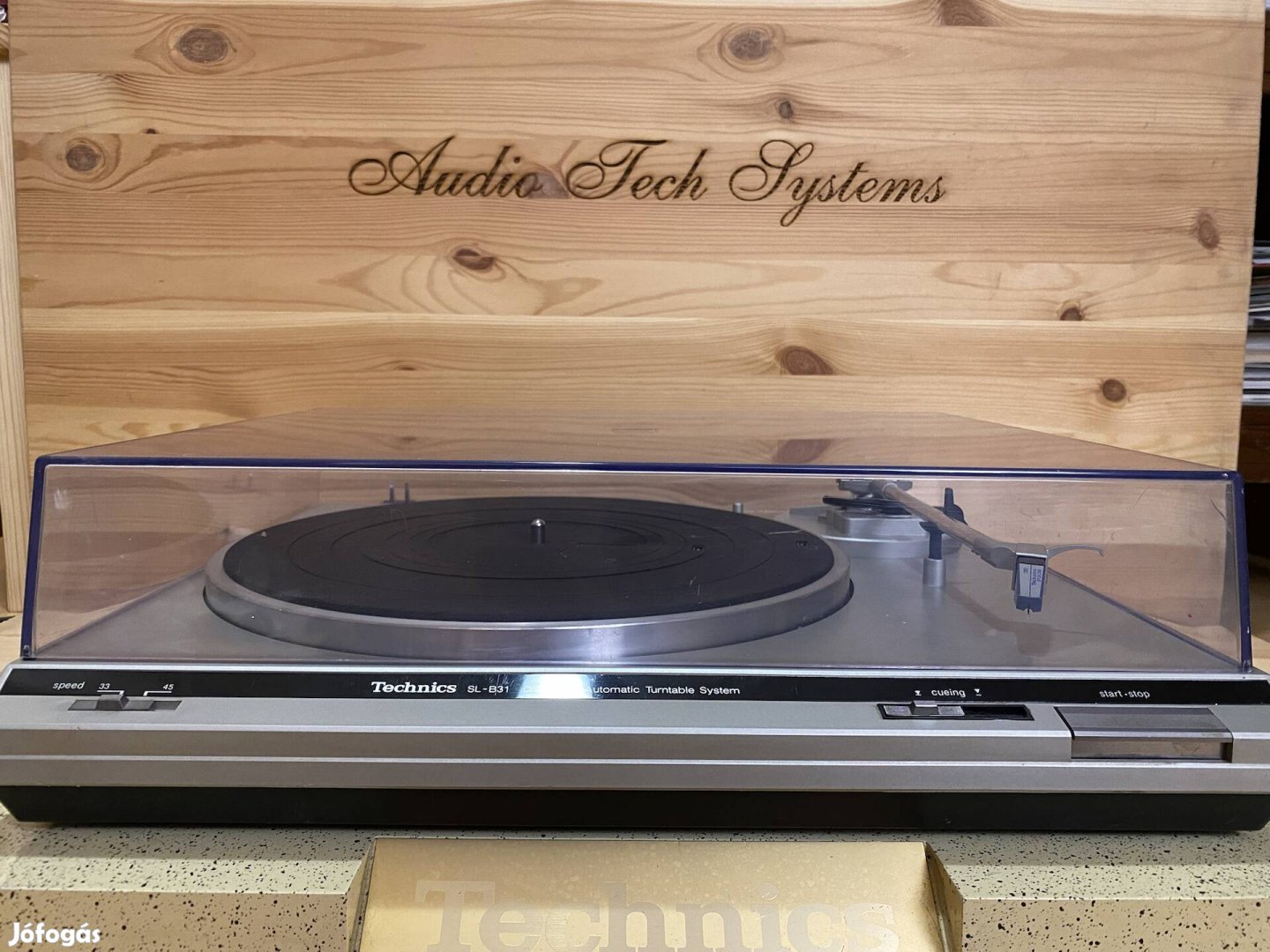 Technics SL-B31 automata bakelit lemezjátszó.