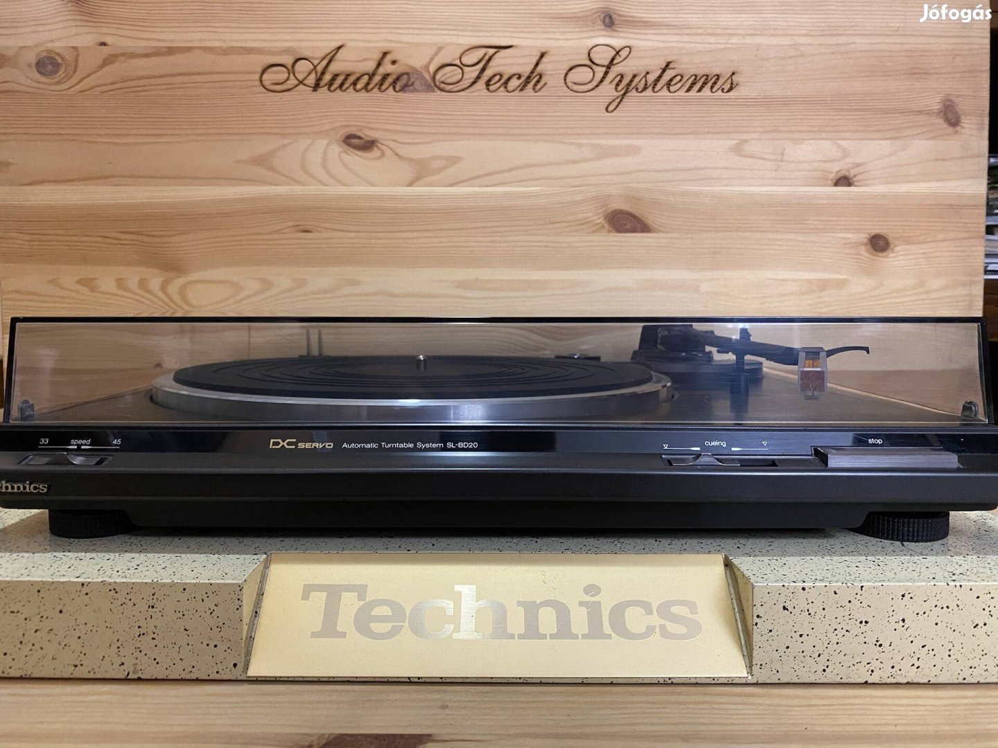 Technics SL-BD20 félautomata bakelit lemezjátszó. (11) 69949