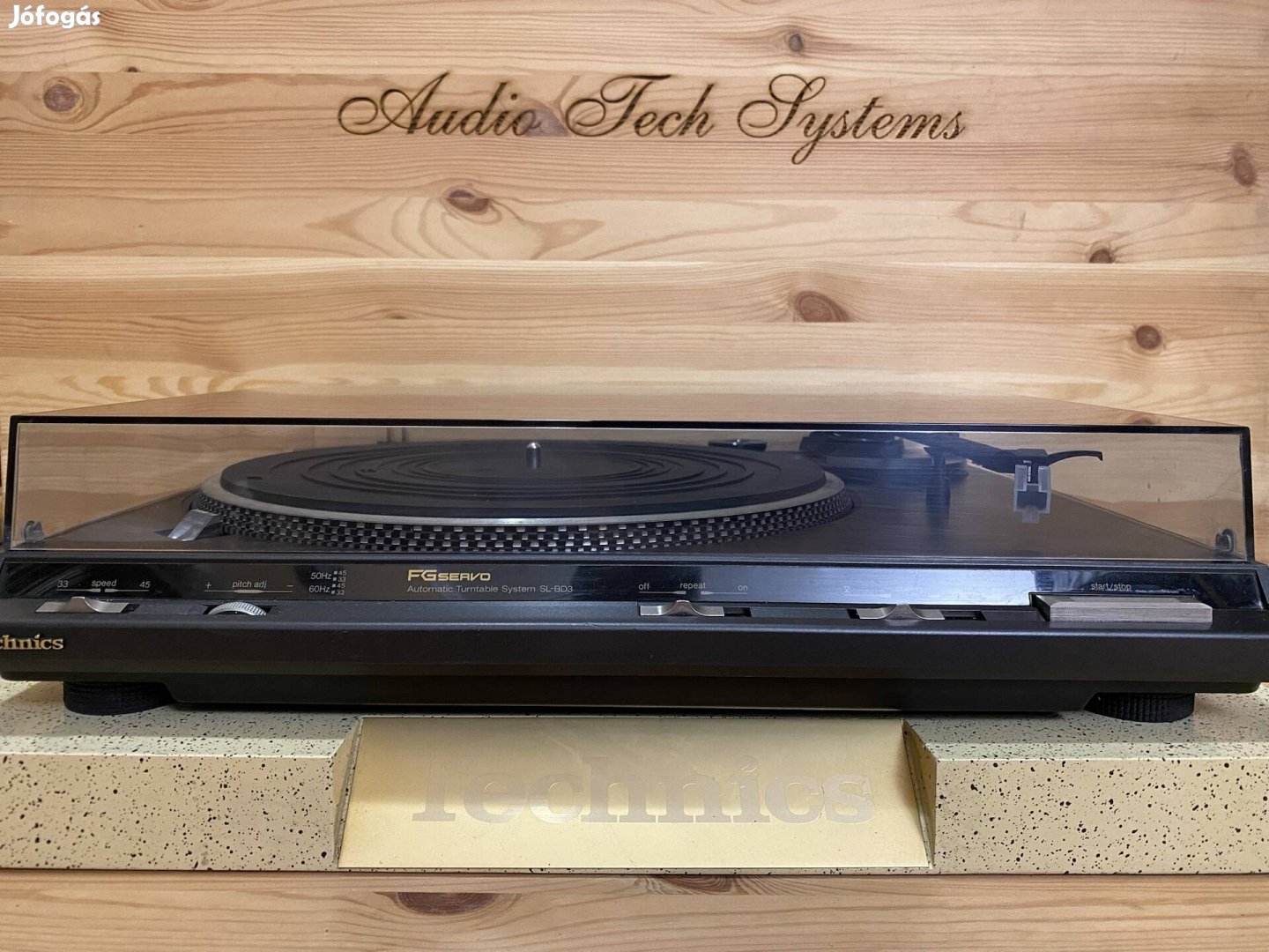 Technics SL-BD3 automata bakelit lemezjátszó. 