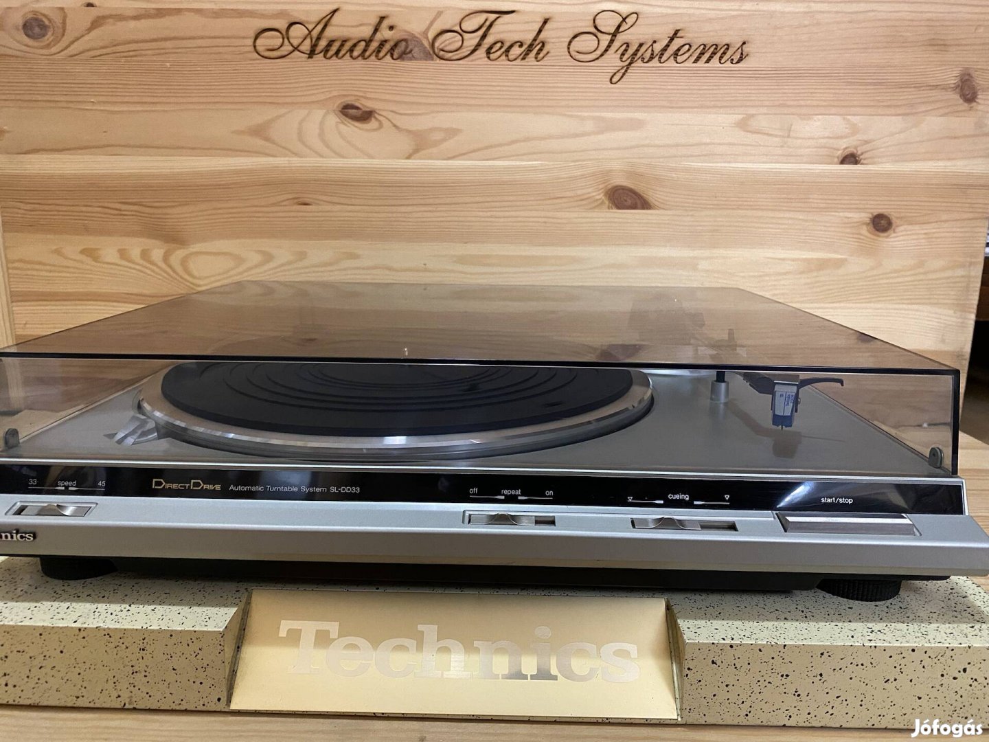 Technics SL-DD33 silver automata, direkt hajtású lemezjátszó.