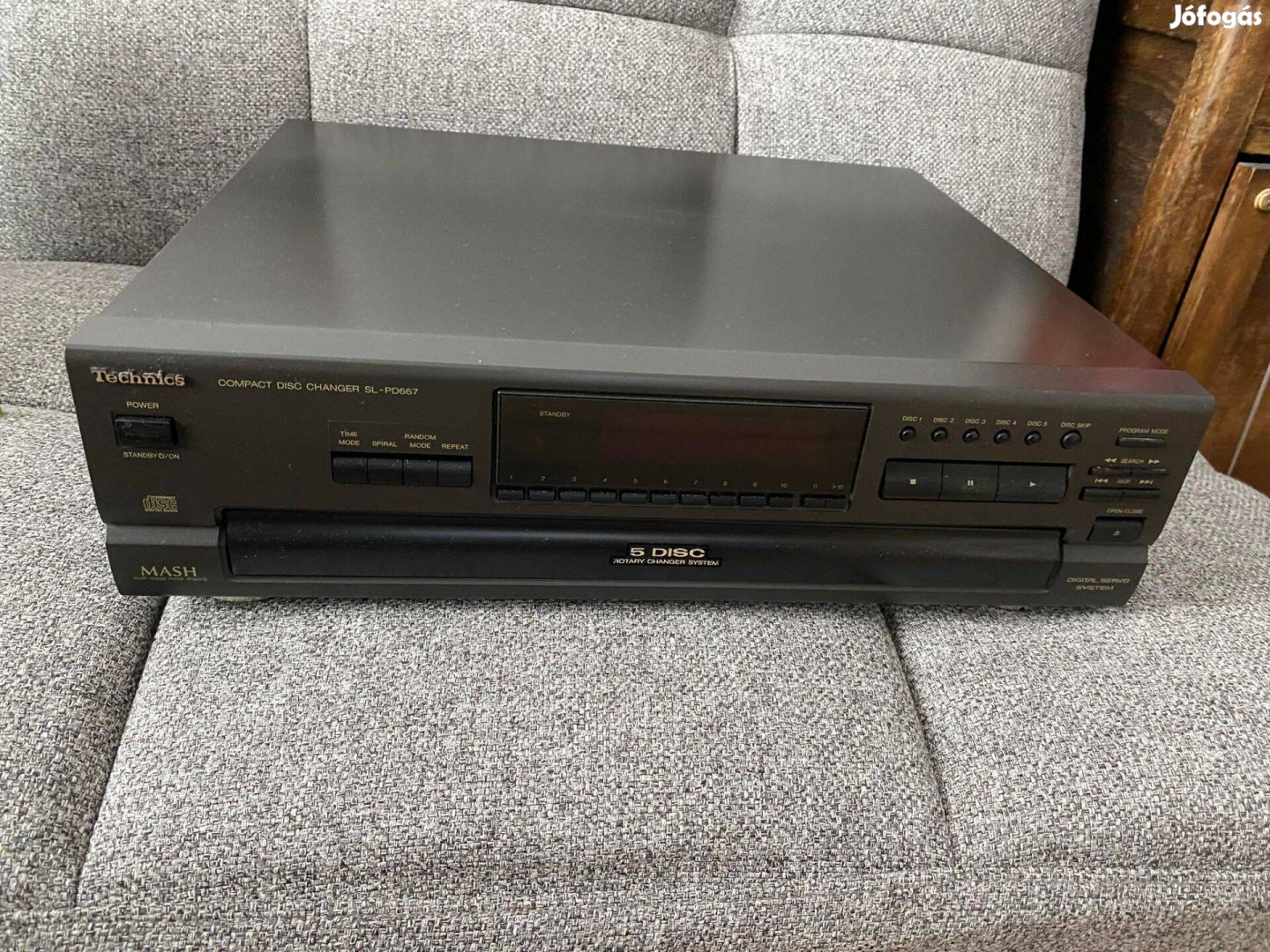 Technics SL-PD667 5 lemezes CD táras lejátszó