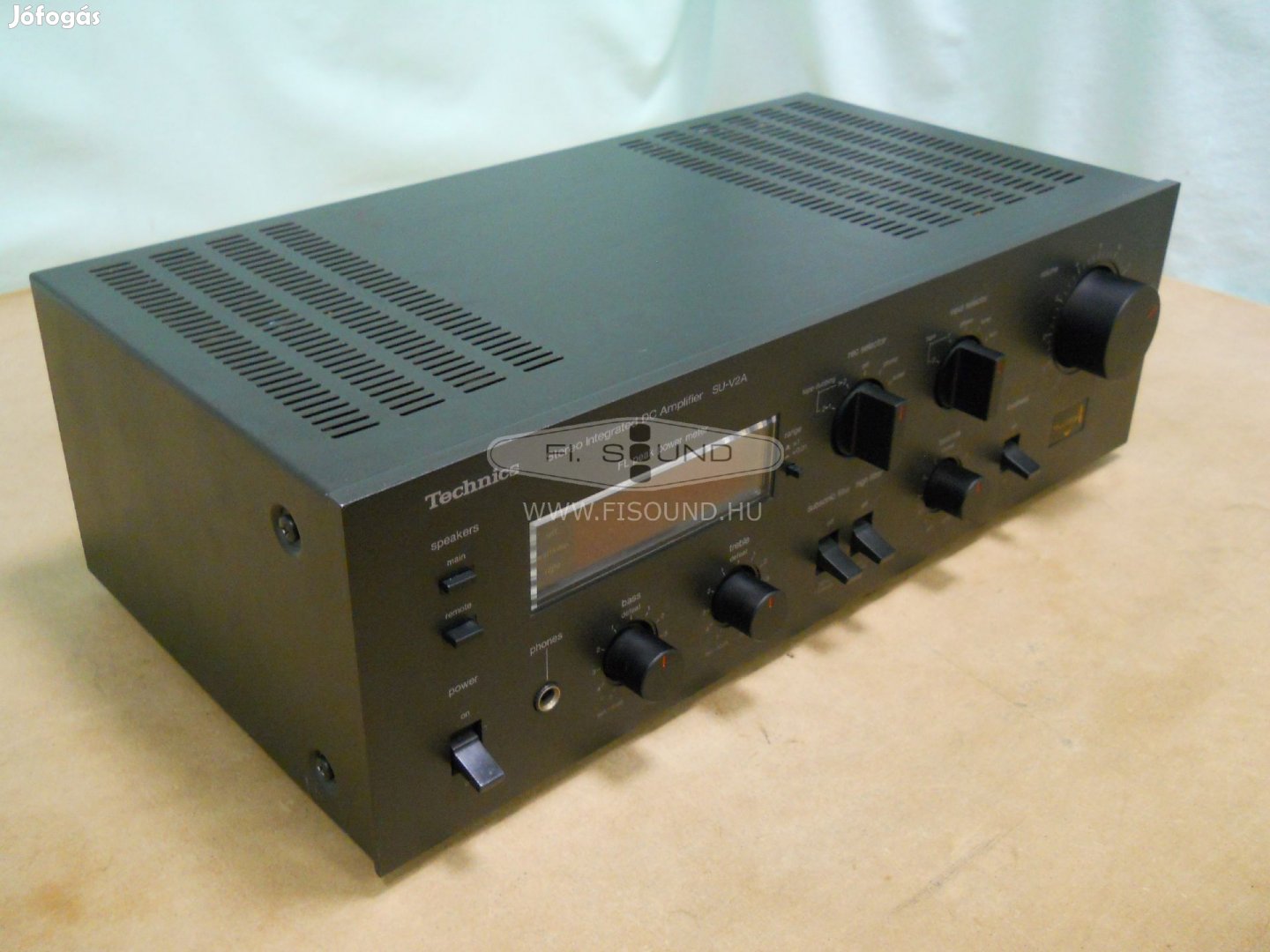 Technics SU-V2 A ,2x85W,4-16 ohm,4 hangfalas sztereo erősítő