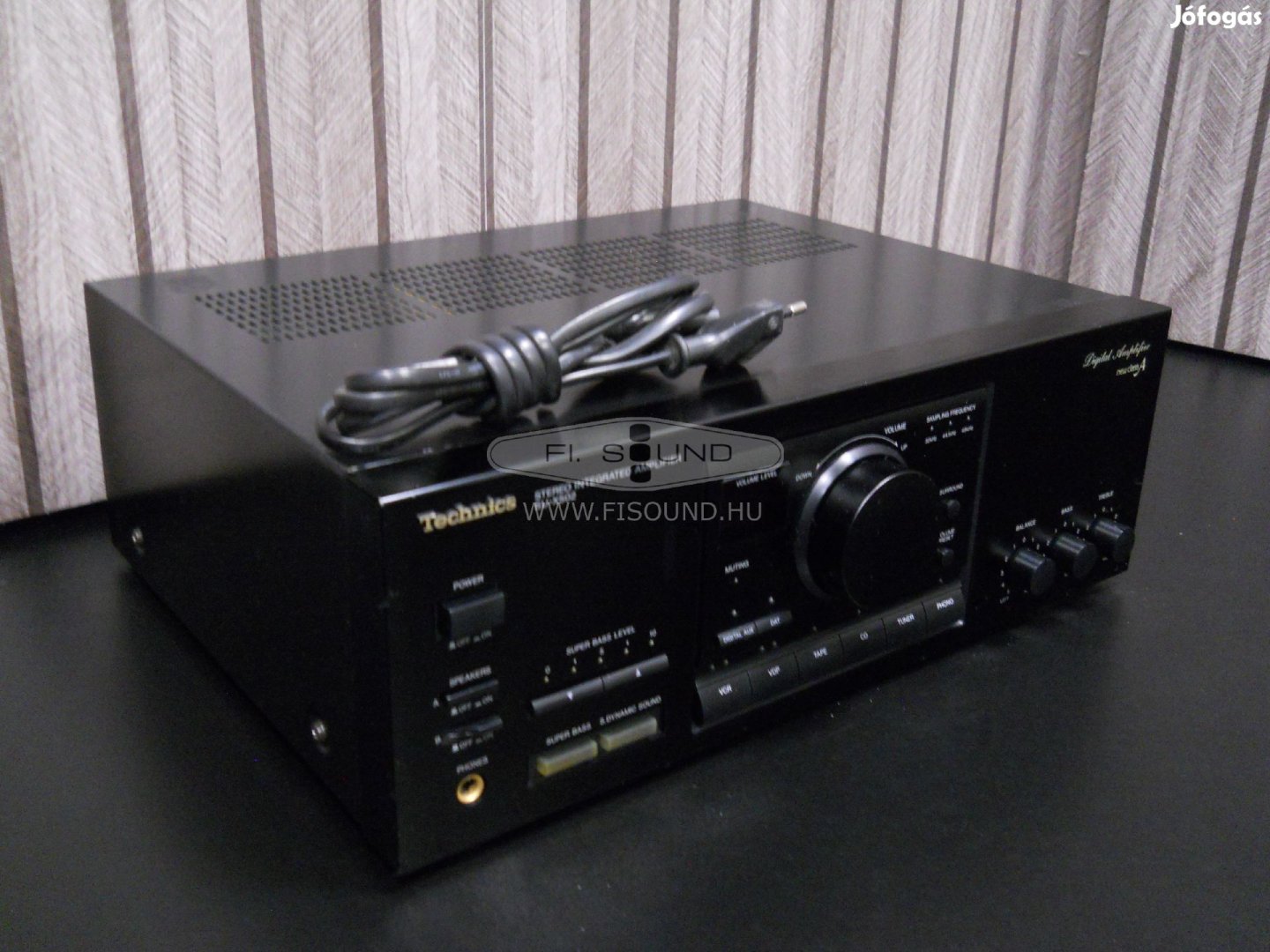 Technics SU-X502 , 4x100W,8-16 ohm,6 hangfalas sztereo