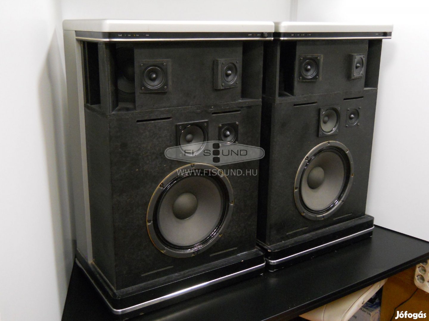 Technics SY-T50P , 150W,40 utas aktív hangfal pár 30cm-s