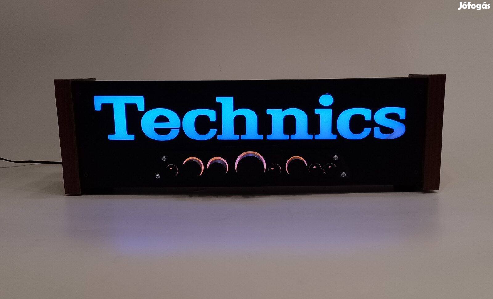 Technics feliratú világító reklámtábla, díszlámpa