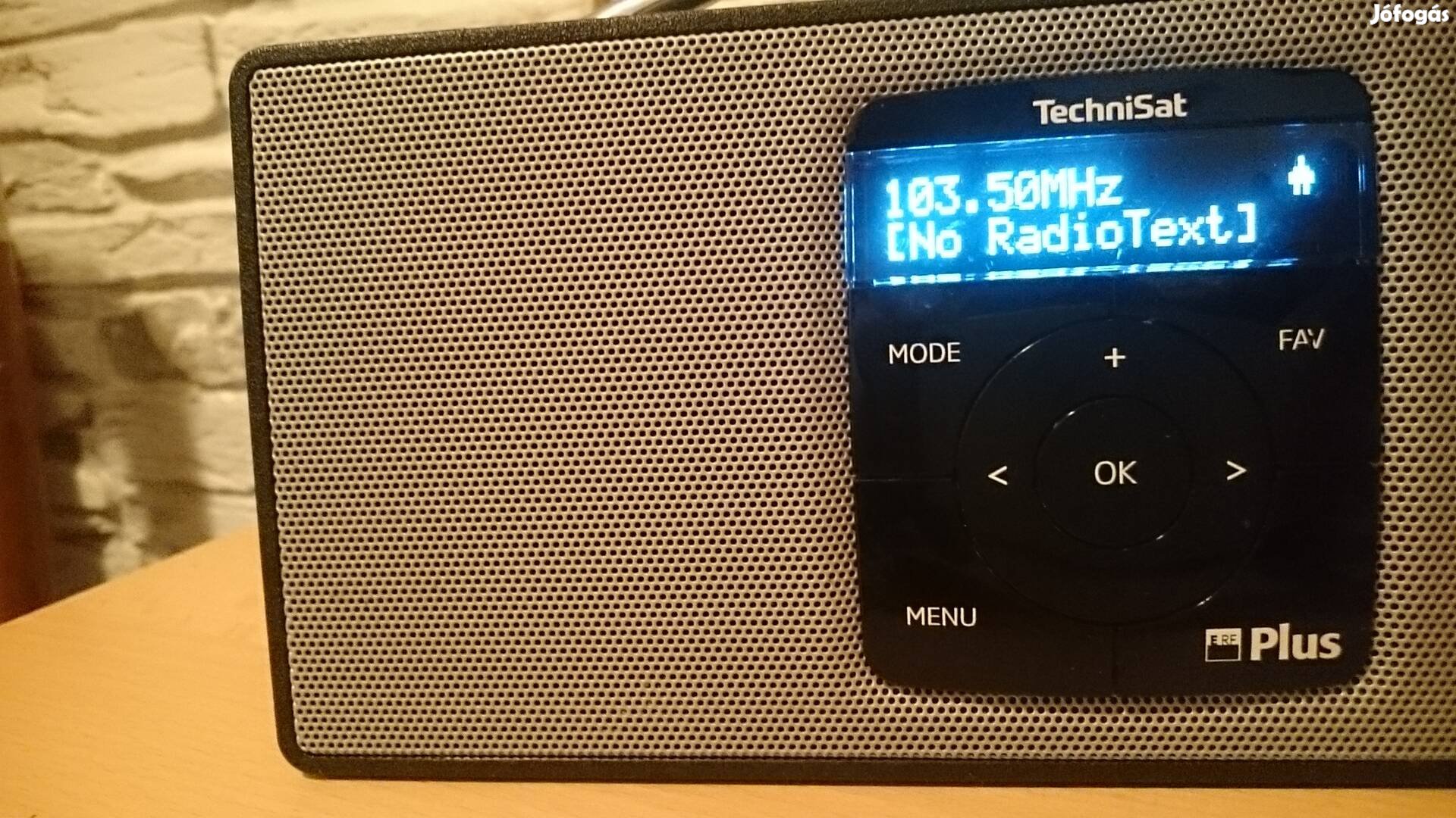 Technisat Digitradio Bluetooth FM rádió, Oled kijelző