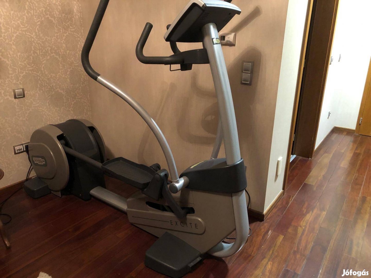 Technogym eliptikus tréner