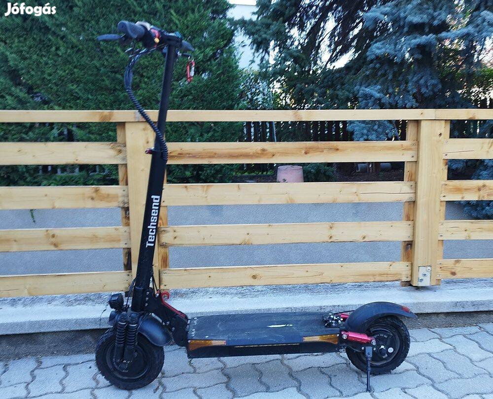 Techsend Cyber Monster elektromos roller