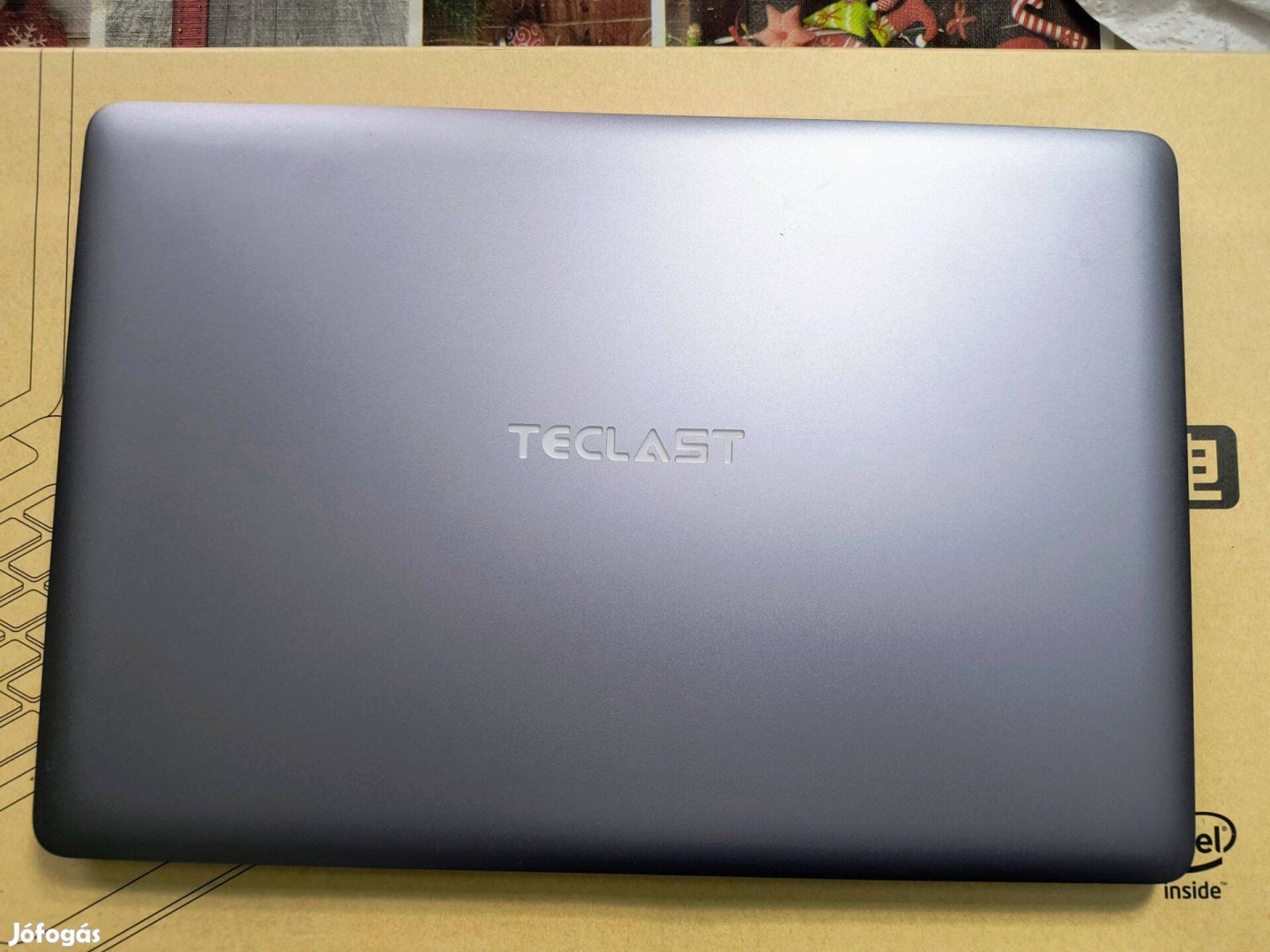 Teclast laptop újszerű dobozában