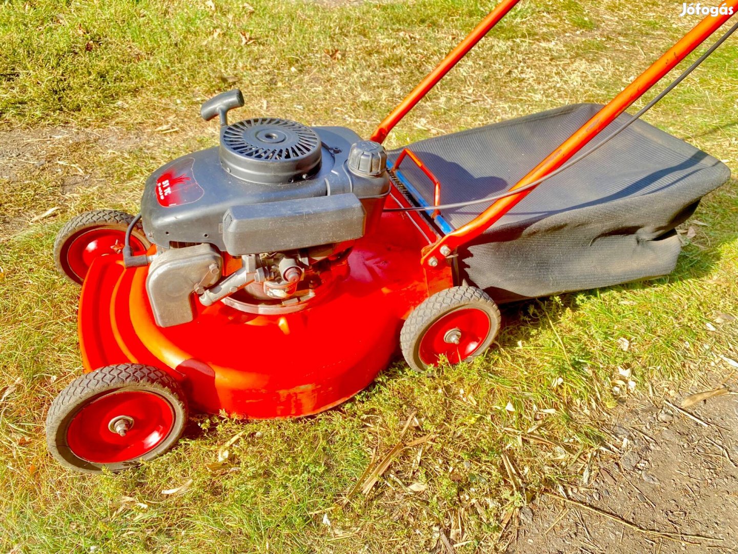 Tecumseh 4 ütemű fűnyíró