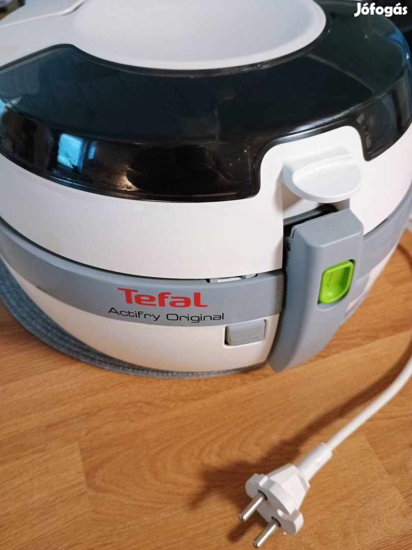 Tefal Actifry forrólevegős sütő