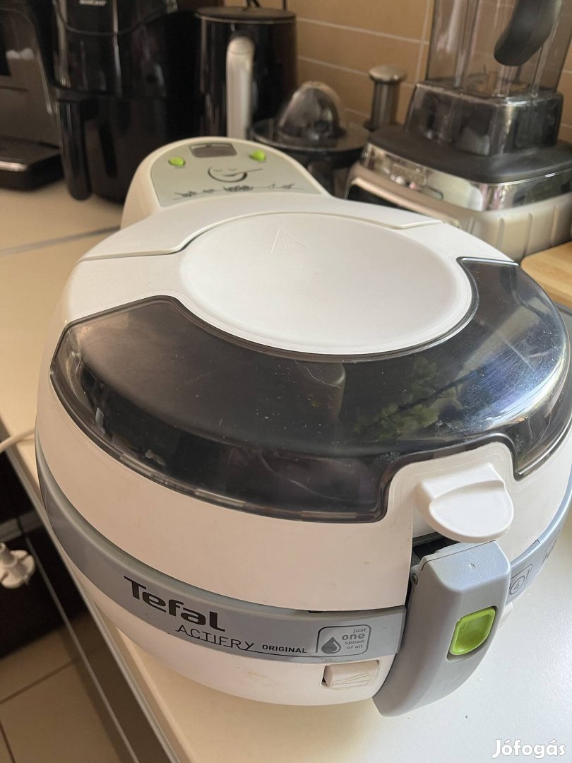 Tefal Actifry forrólevegős sütő