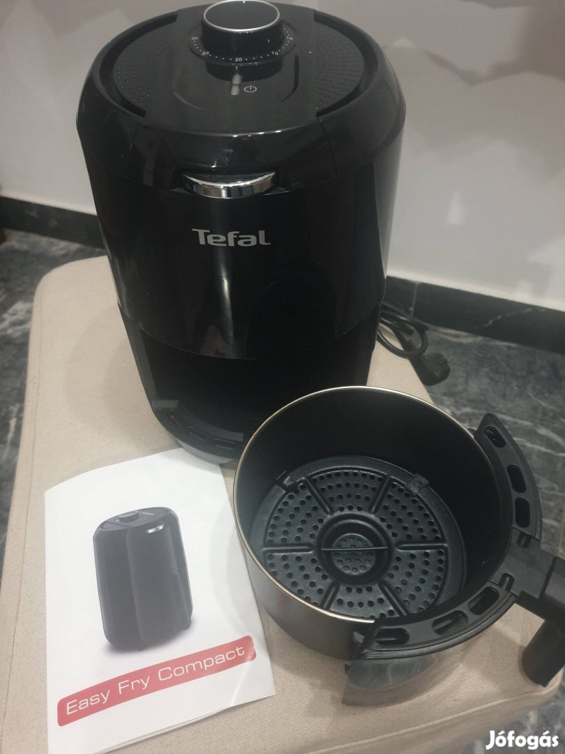 Tefal Easy Fry Compact forrólevegős sütő