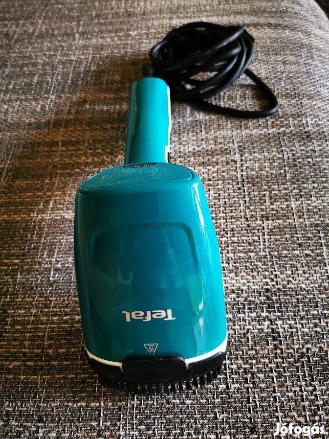 Tefal , Ruhagőzölő 1300 W teljesítményfelvétellel, álló vasaló