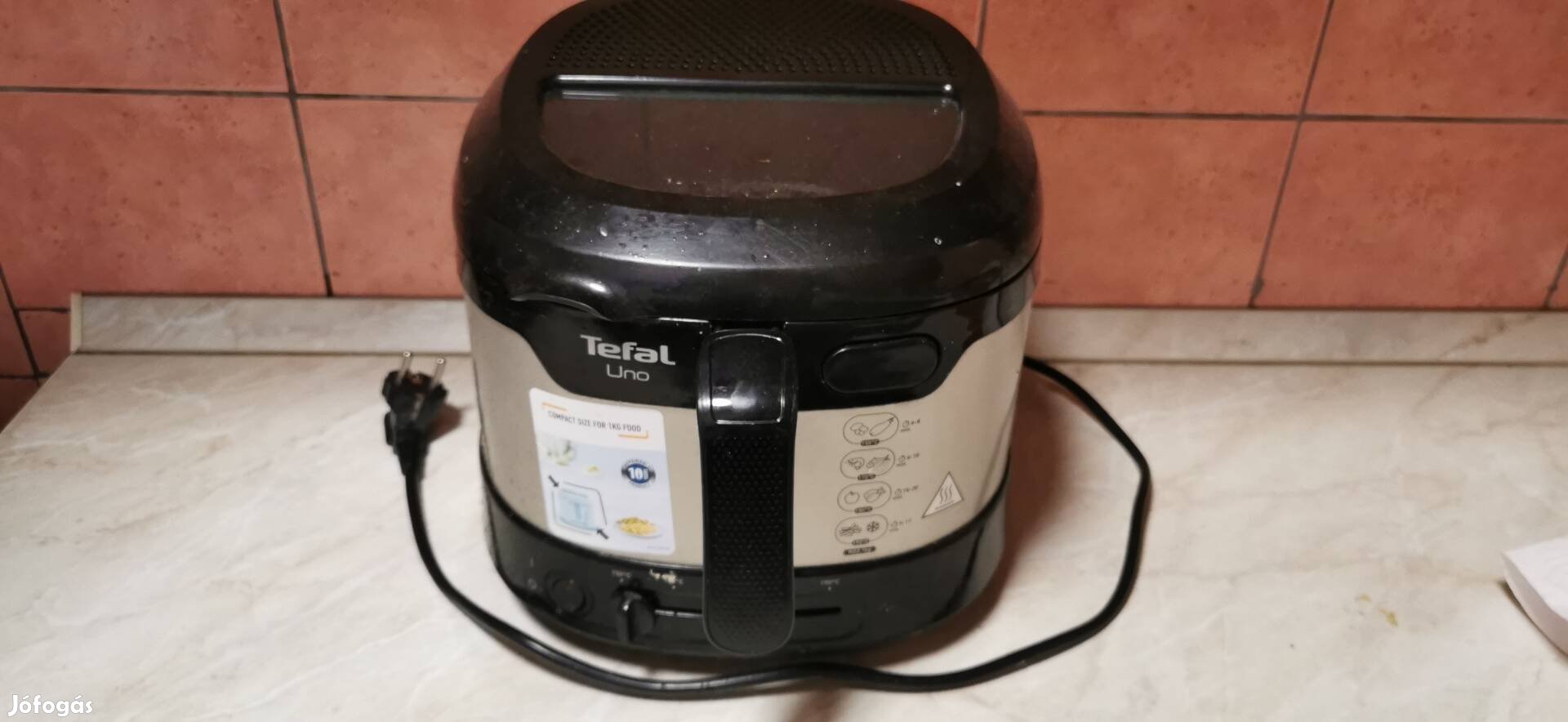 Tefal olajsütő (10.000.-Ft)