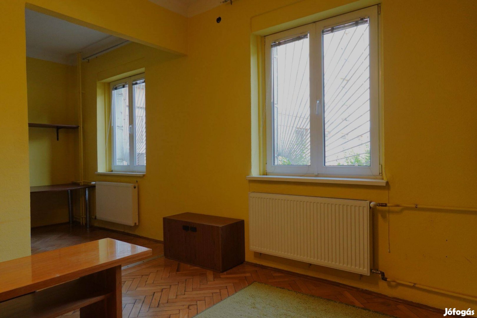Tégla építésű, kedvező fenntartású lakás eladó!