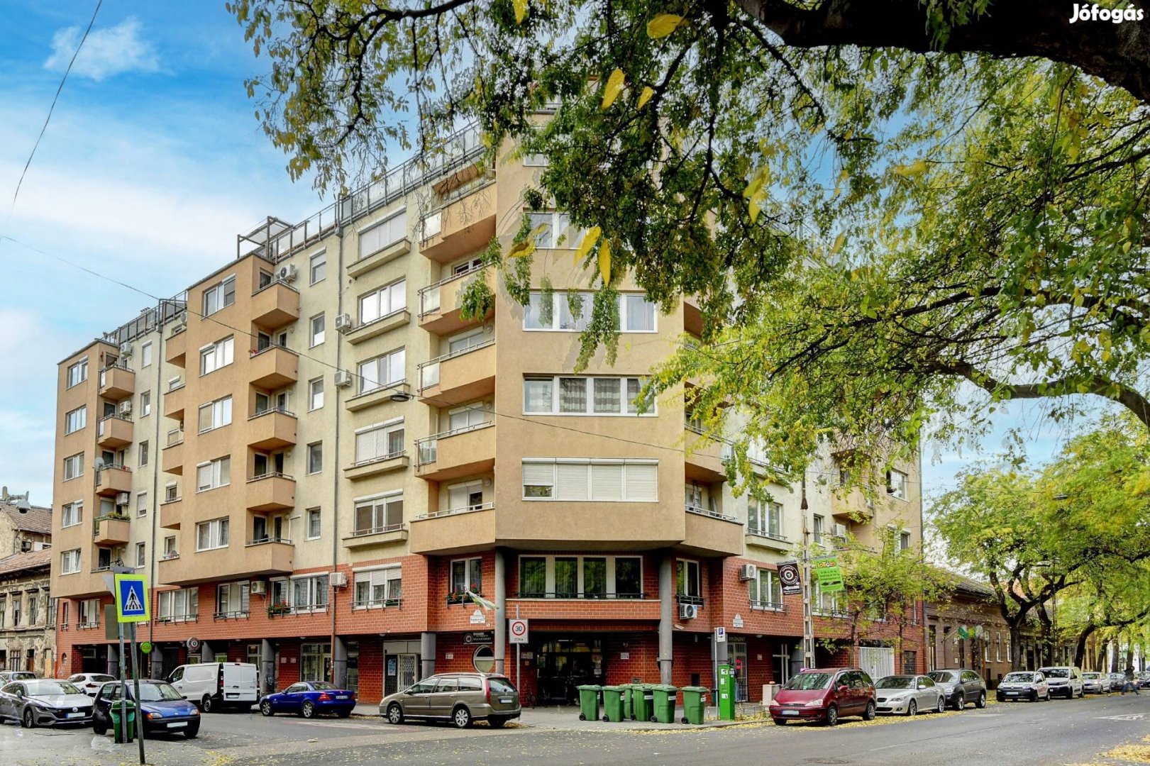 Téglaépítésű 2 szobás lakás a 8 kerületben eladó!