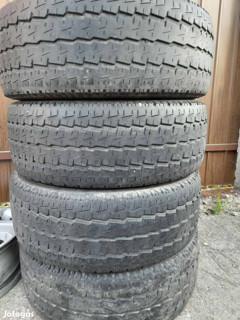 Teher gumi Toyo 215/60 R16C