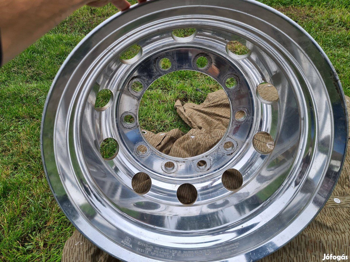 Teherautó alufelni / húzó / kormányzott /