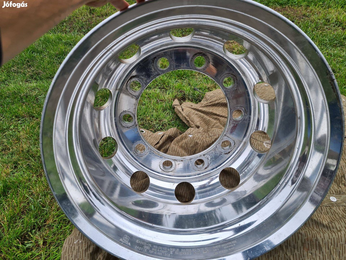 Teherautó alufelni / kormányzott / húzó /