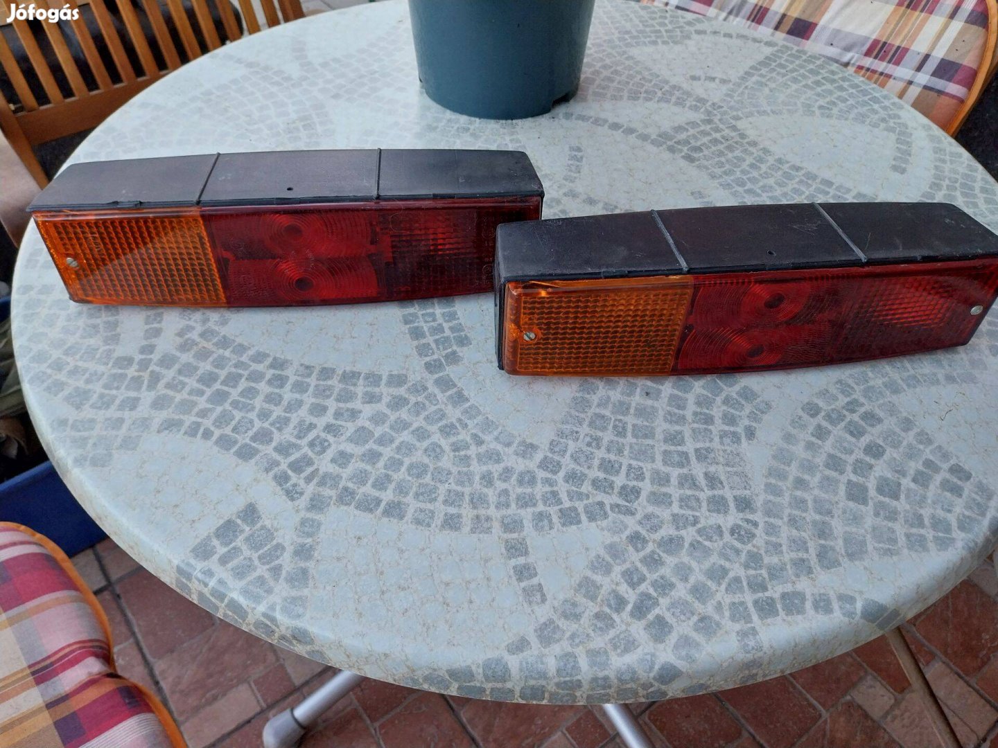 Teherautó hátsó lámpa