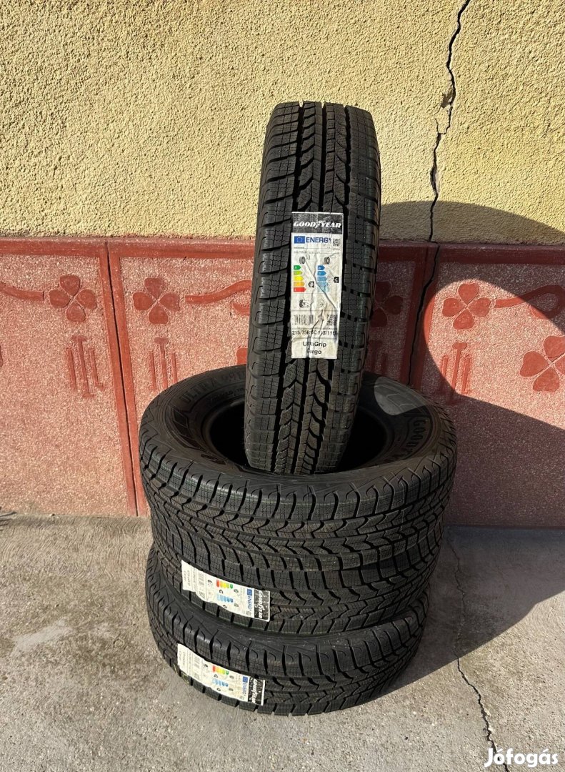 Teherautó téligumi