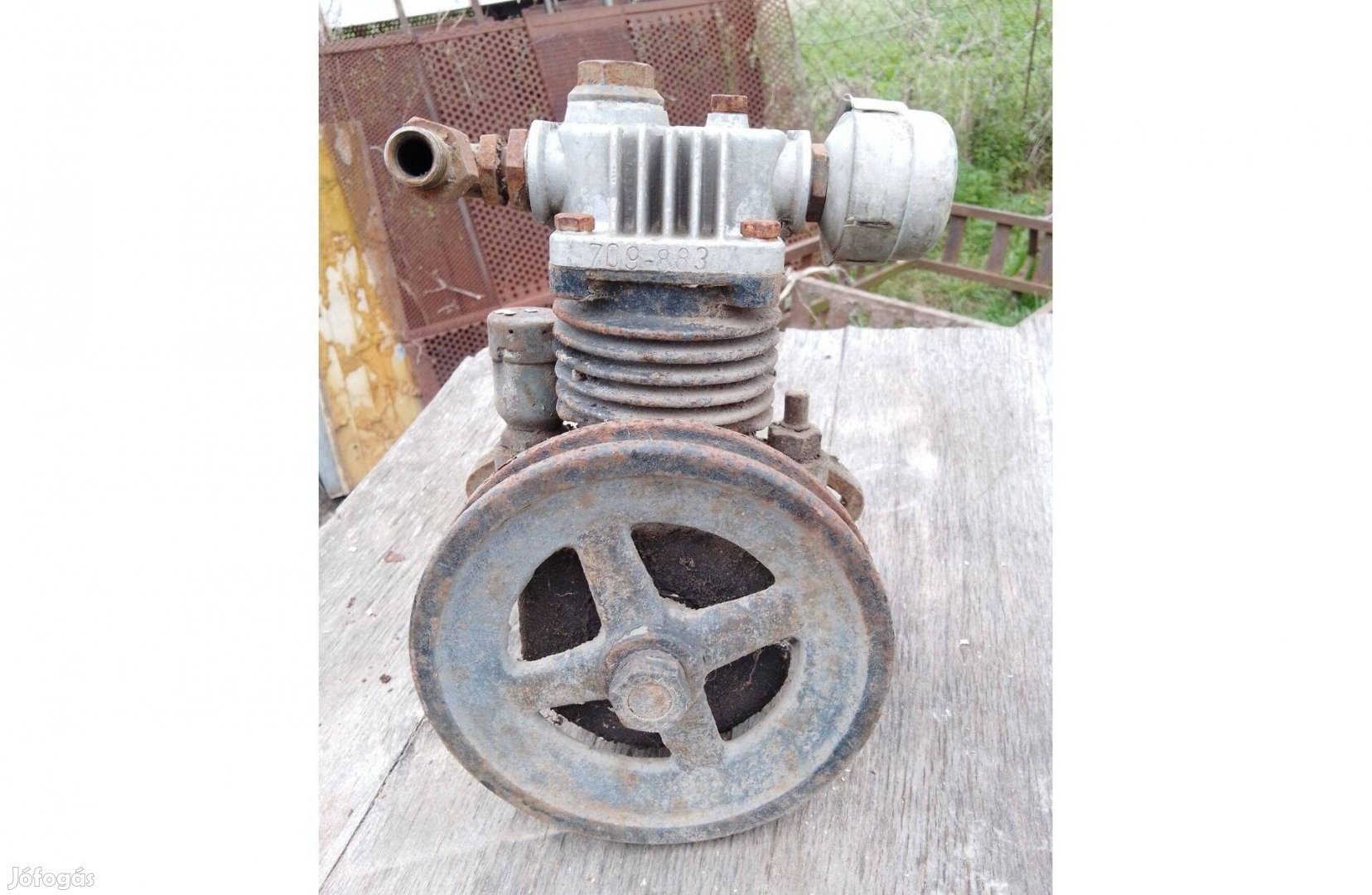 Teherautó-traktor kompresszor