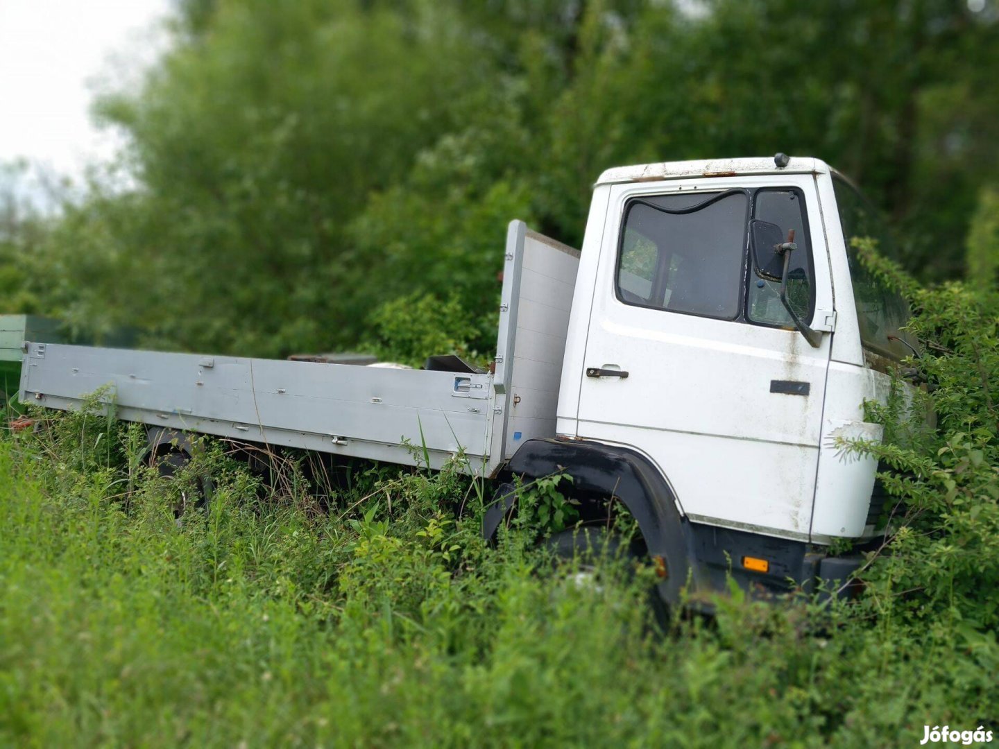 Tehergépkocsi motor nélkül eladó