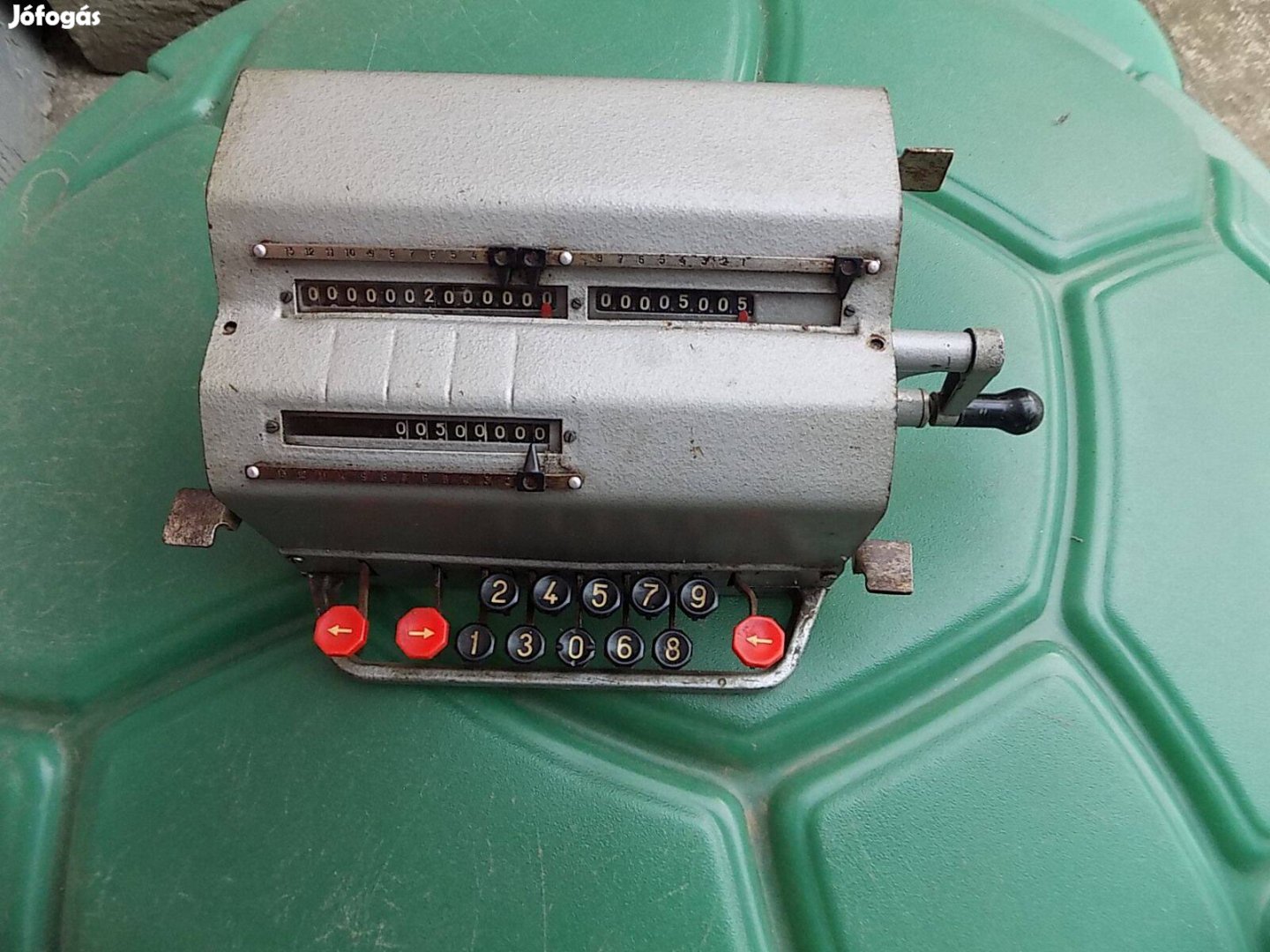 Tekerős mechanikus számológép 1973-as gyártású