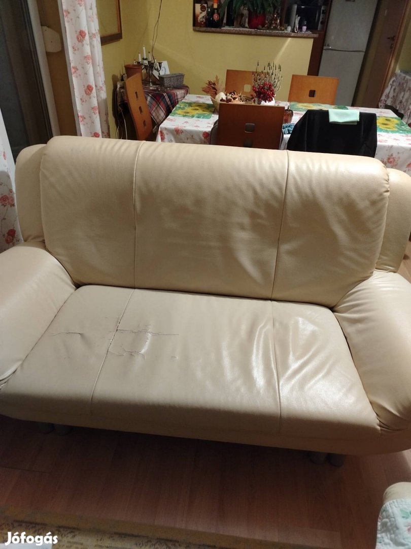 Teksztilbör űlőgarnitura