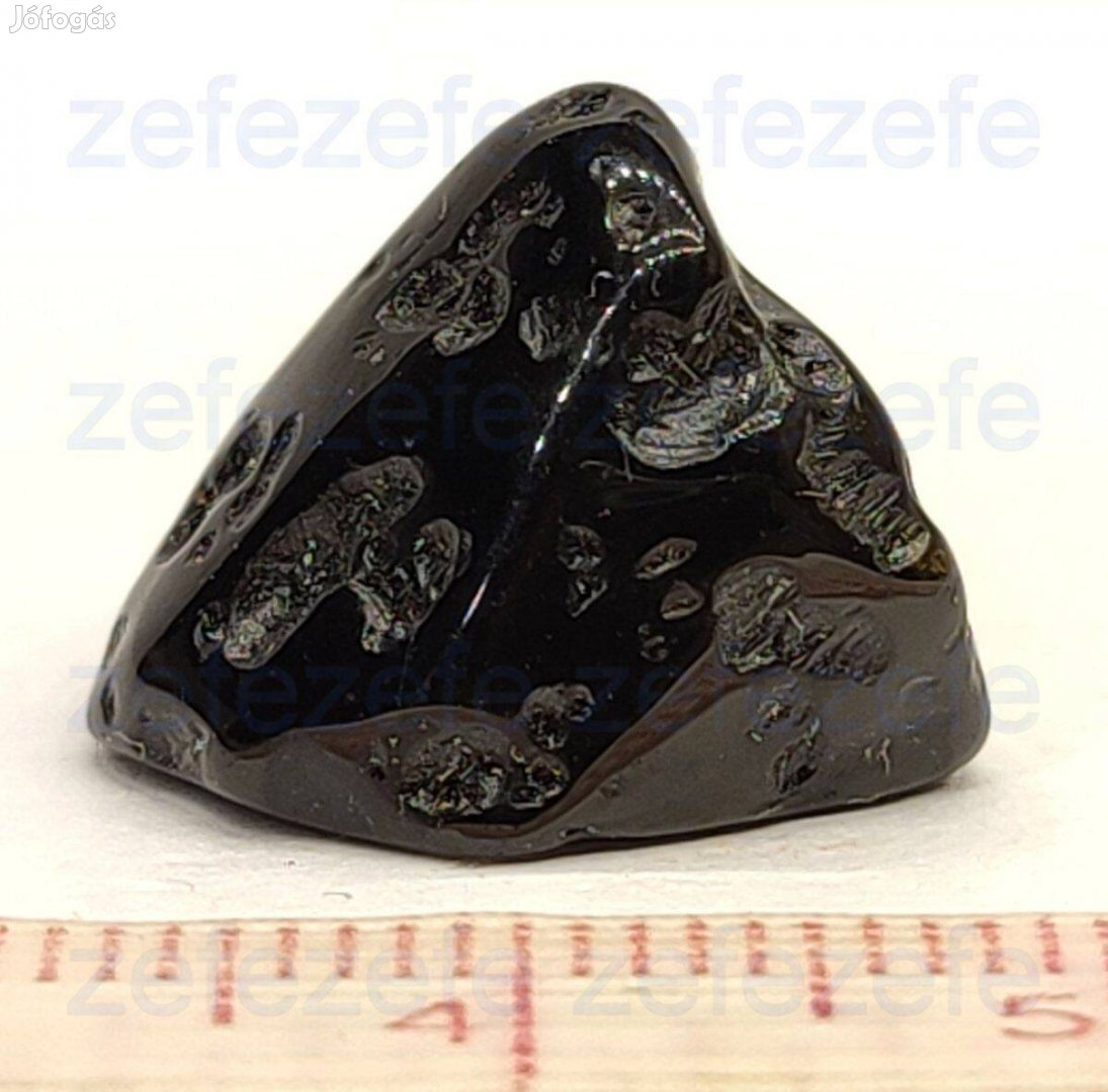 Tektit Meteorit - 2,43 gramm / 12,15 karát (89.)