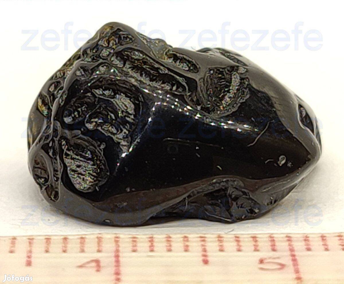 Tektit Meteorit - 3,32 gramm / 16,6 karát (741.)